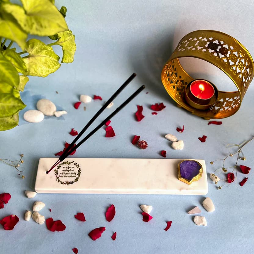 Marble with Agate Gayatri Mantra Agarbatti Stand