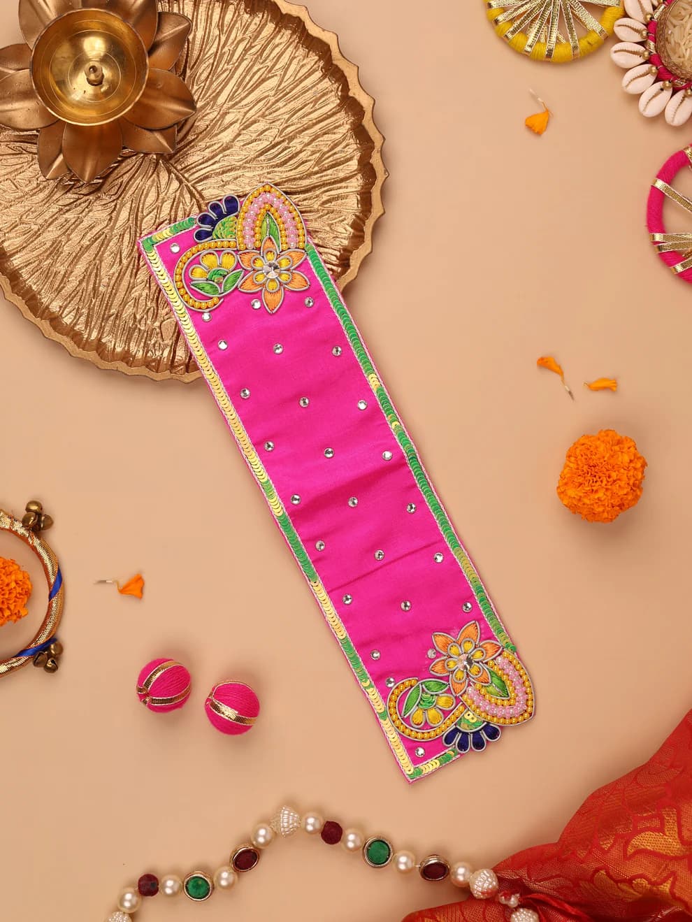 Indradhanu Magenta Odhni ( Size - 1.5x6 inch )