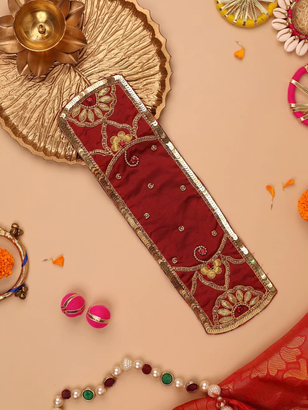 Divya Raas Maroon Odhni ( Size - 3x8 inch )