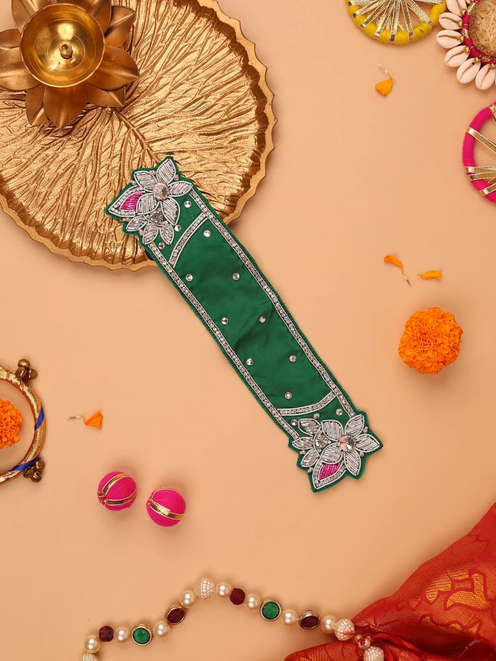 Saawan Sugandh Green Odhni ( Size - 1.5x7 inch )